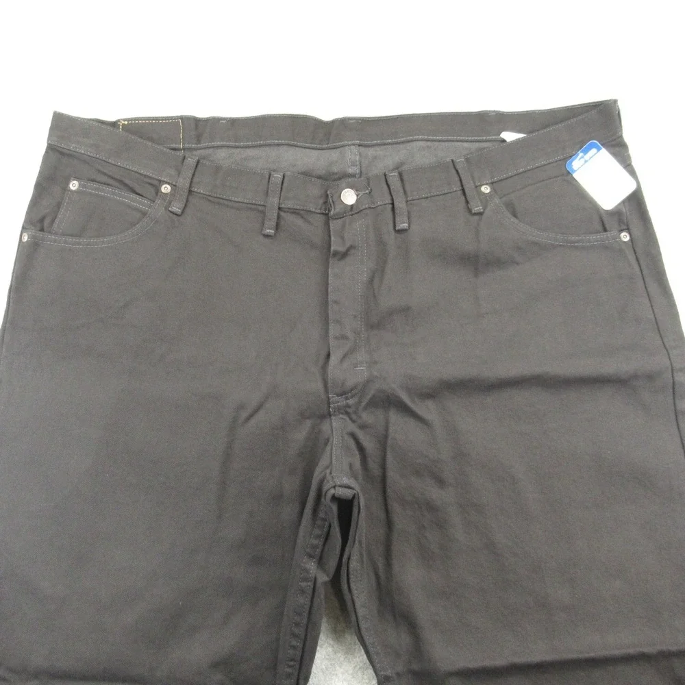 Wrangler Mens Relaxed Fit Straight Jean Size 48x29 (Measures 48x30)